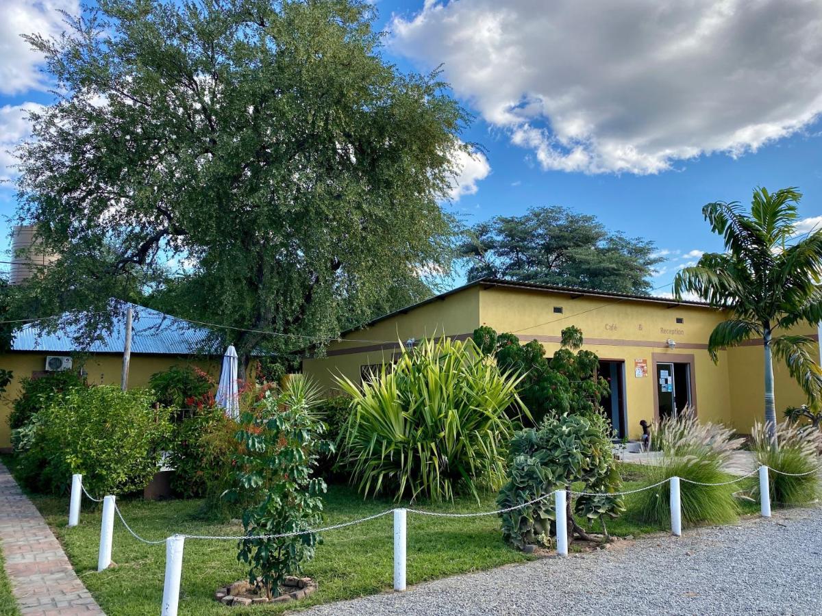 Divundu Guest House מראה חיצוני תמונה