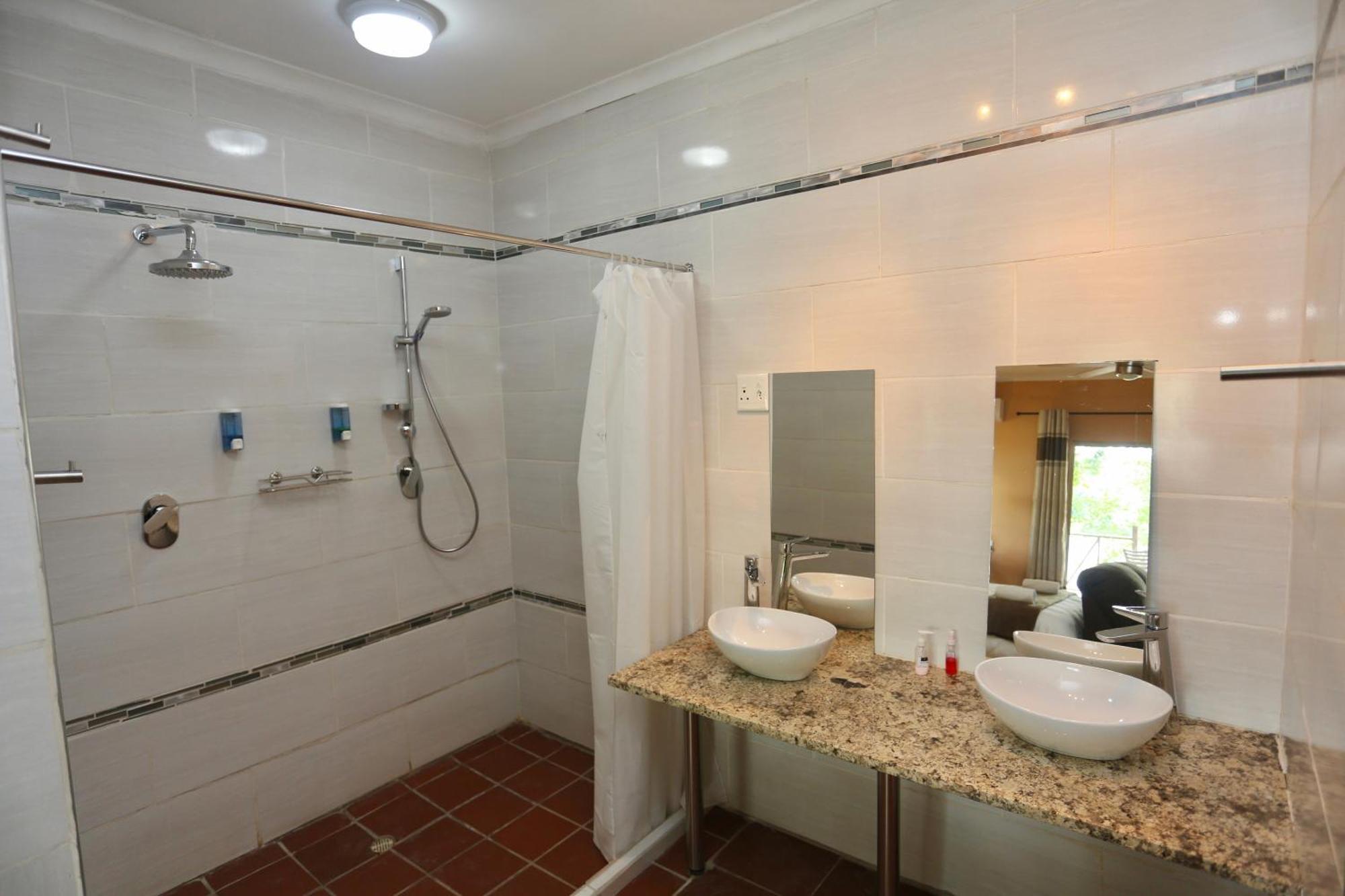 Divundu Guest House מראה חיצוני תמונה